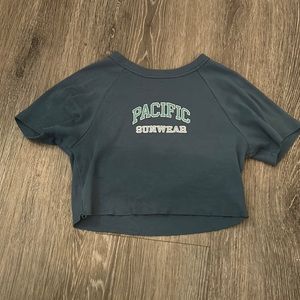 Teal Medium pacsun cropped top. Worn once. Super comfy and great quality.